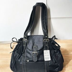 Sleek Black vegan Leather Shoulder Bag with Modern Design